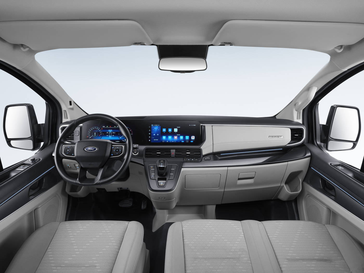 新款福特全顺内饰官图发布,采用连体悬浮大屏,很有高级感_搜狐汽车