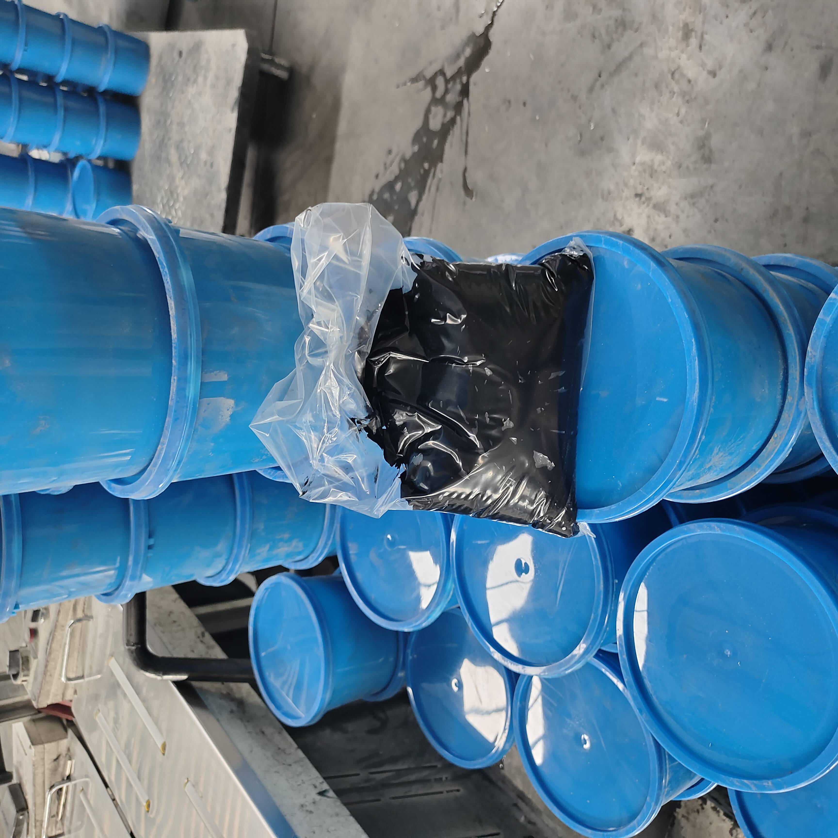 建筑聚硫密封胶膏双组份产品特点_进行_工程_优良的