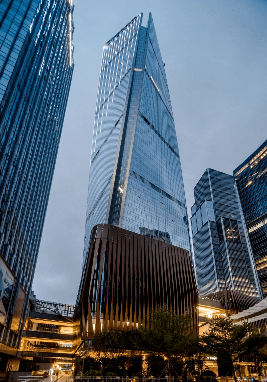 深圳前海世茂金融中心售楼部电话400-022-8887转7777【售楼中心】楼盘