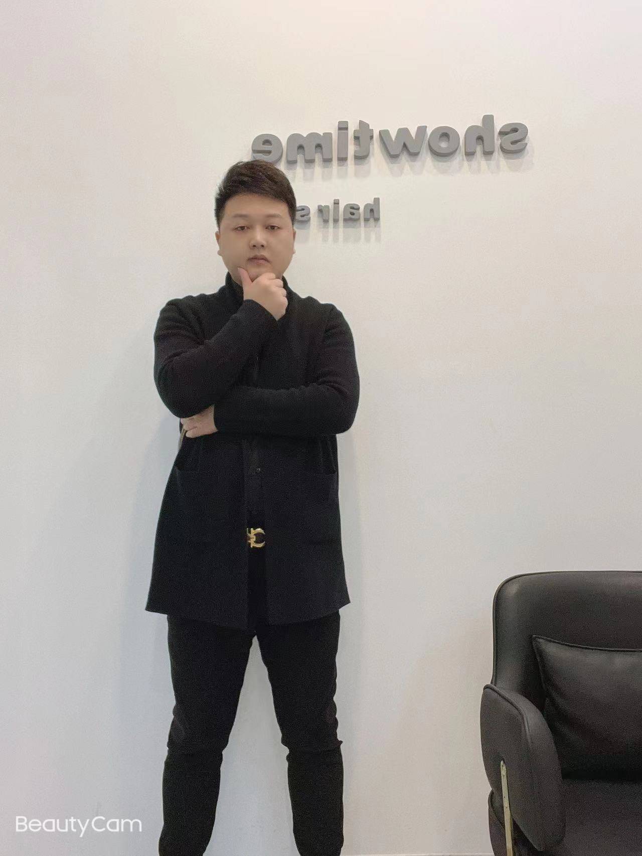 李强亚洲造型设计大赛全场冠军中国美发时尚周全场冠军以及2012中国