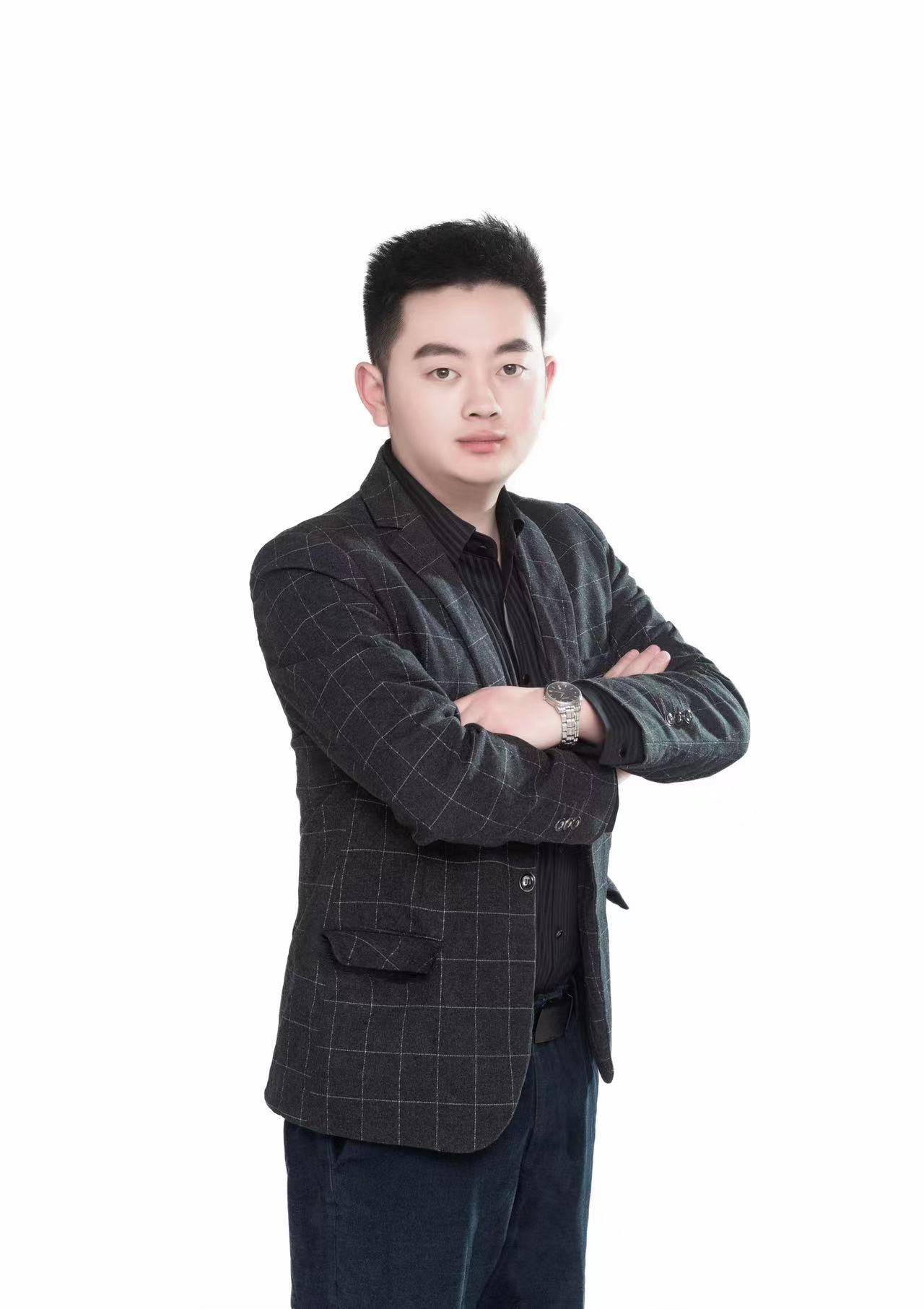 独家访谈:知名护肤老师范宇伦,带你了解健康营养女性肌肤护理_专业