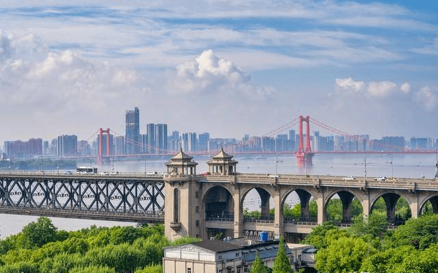 湖北一季度 GDP 揭晓！各城市排名大揭秘，你知道谁是黑马？