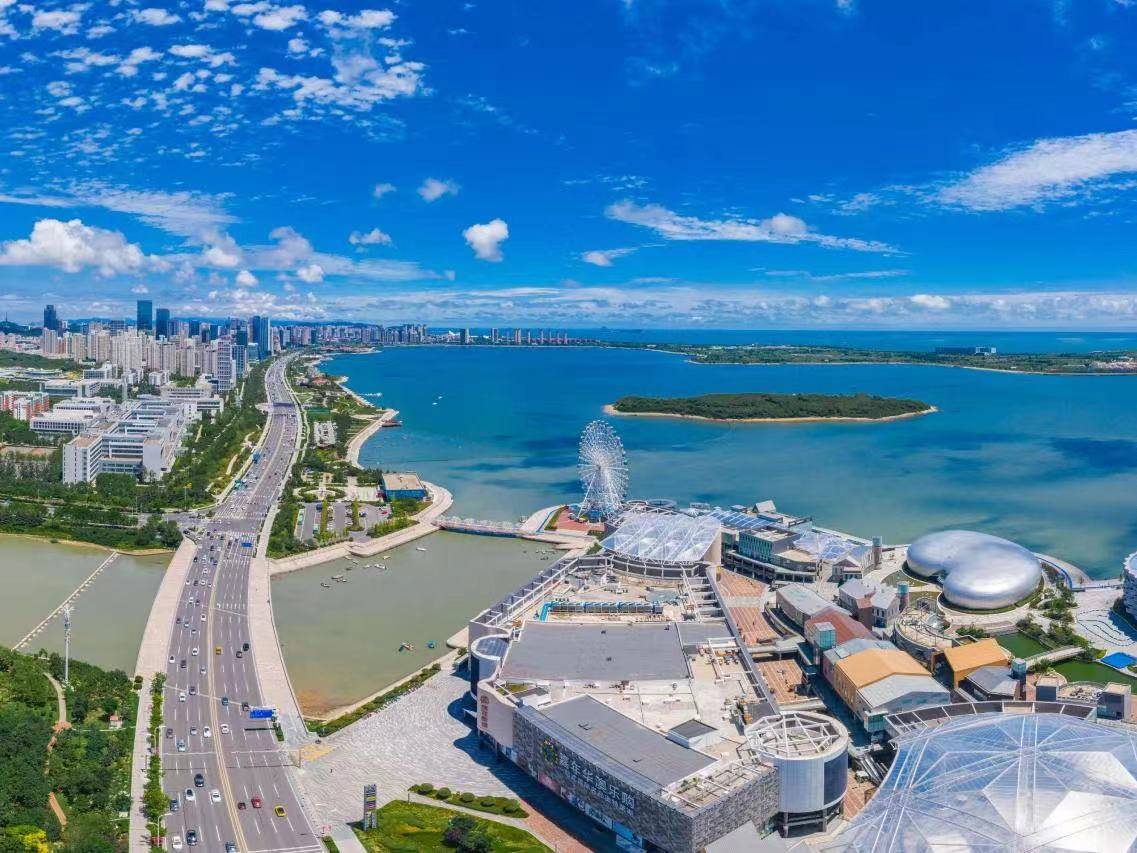 青岛灵珑湾入住体验:看海大平层,享受海滨度假的浪漫_房子_阳台_感觉