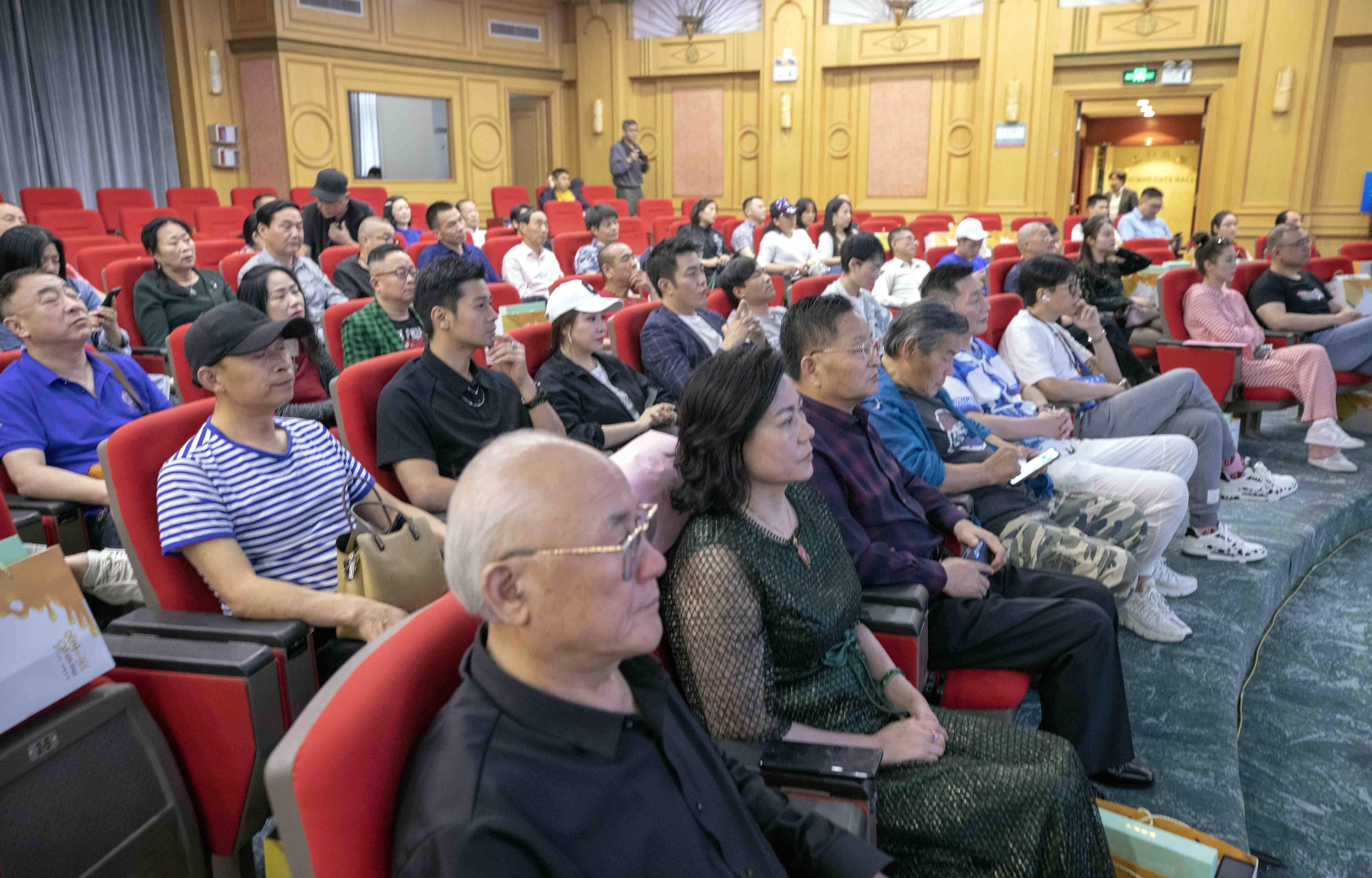 两部影片汇聚了台湾知名演员林文钧,郑仲茵,余政鸿的参演,配合国内