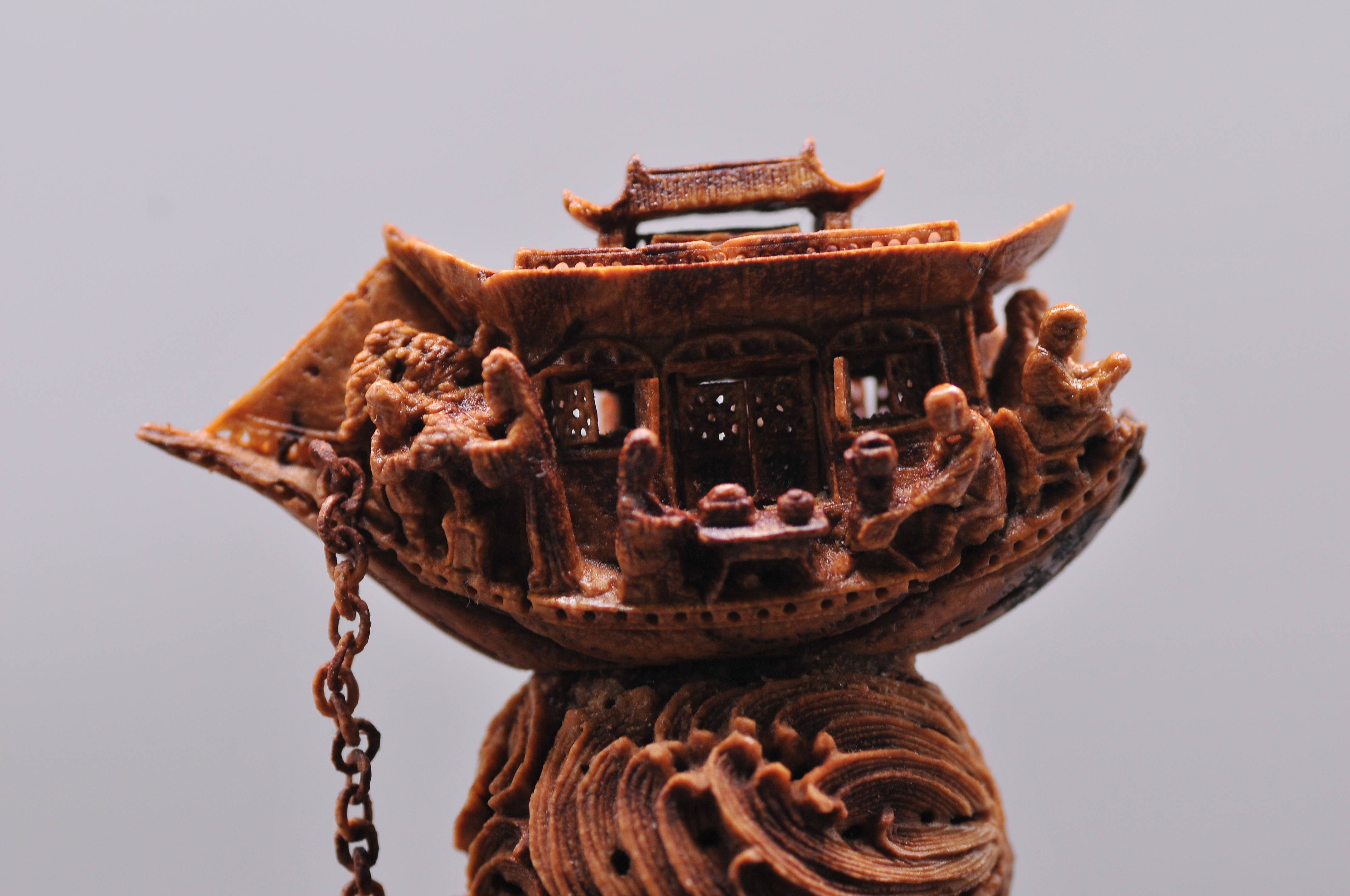 桃核雕刻大师谈栖枫(谈万海)作品-核雕的曙光-搜狐大视野-搜狐新闻