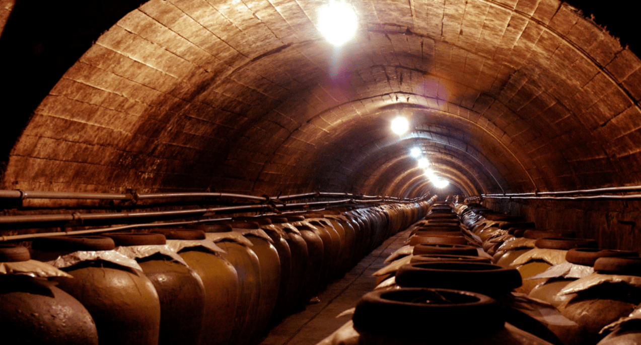 酒越陈故事越深—宜宾五粮液股份有限公司出品五粮陈招