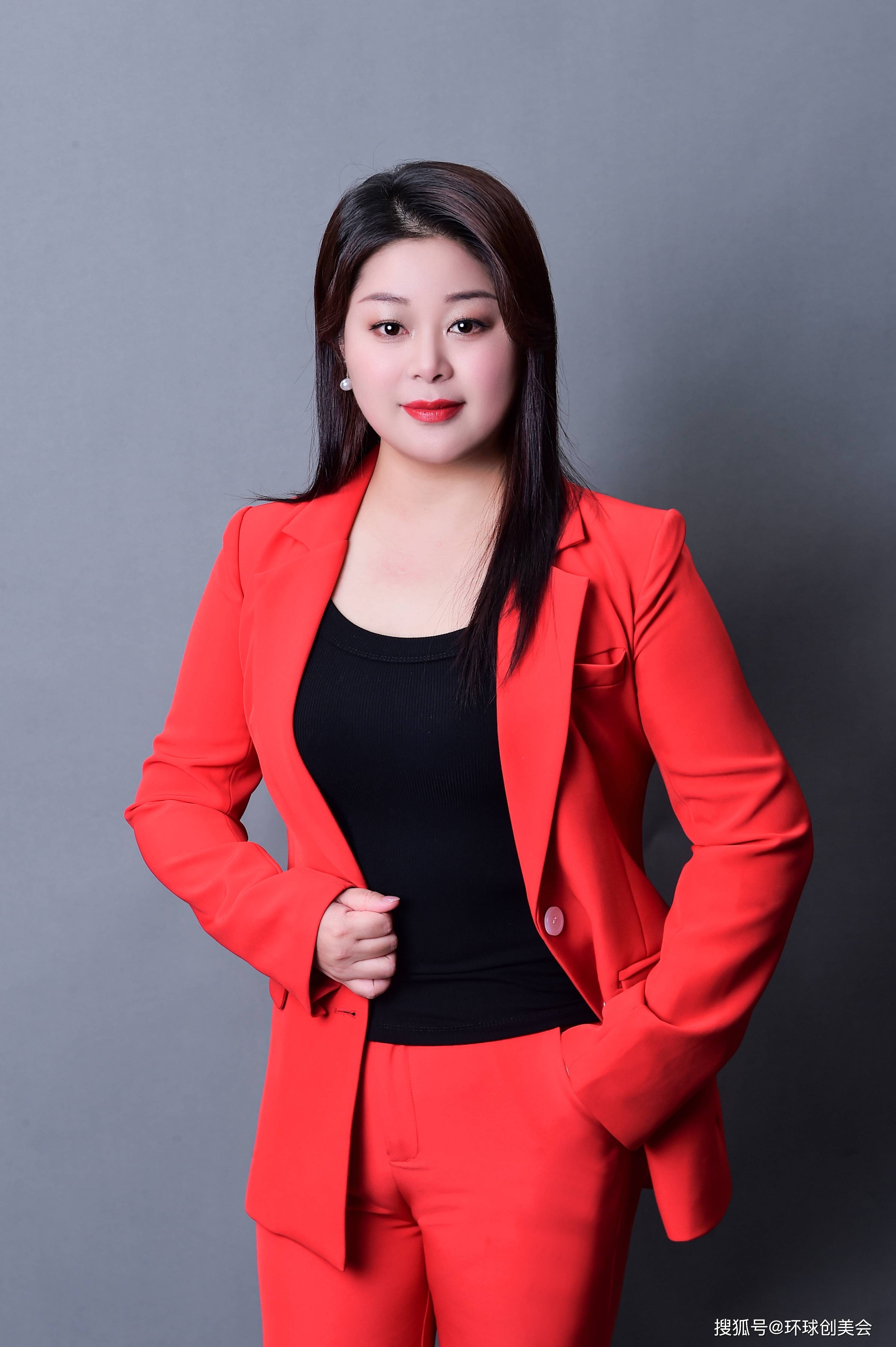 环球创美会纹绣专委会认证持久美妆师,国内半永久纹绣专家胡金平