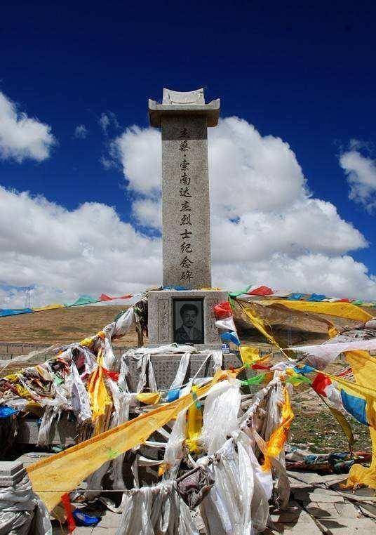 活佛:为他超度_披肩_沙图_羚羊绒