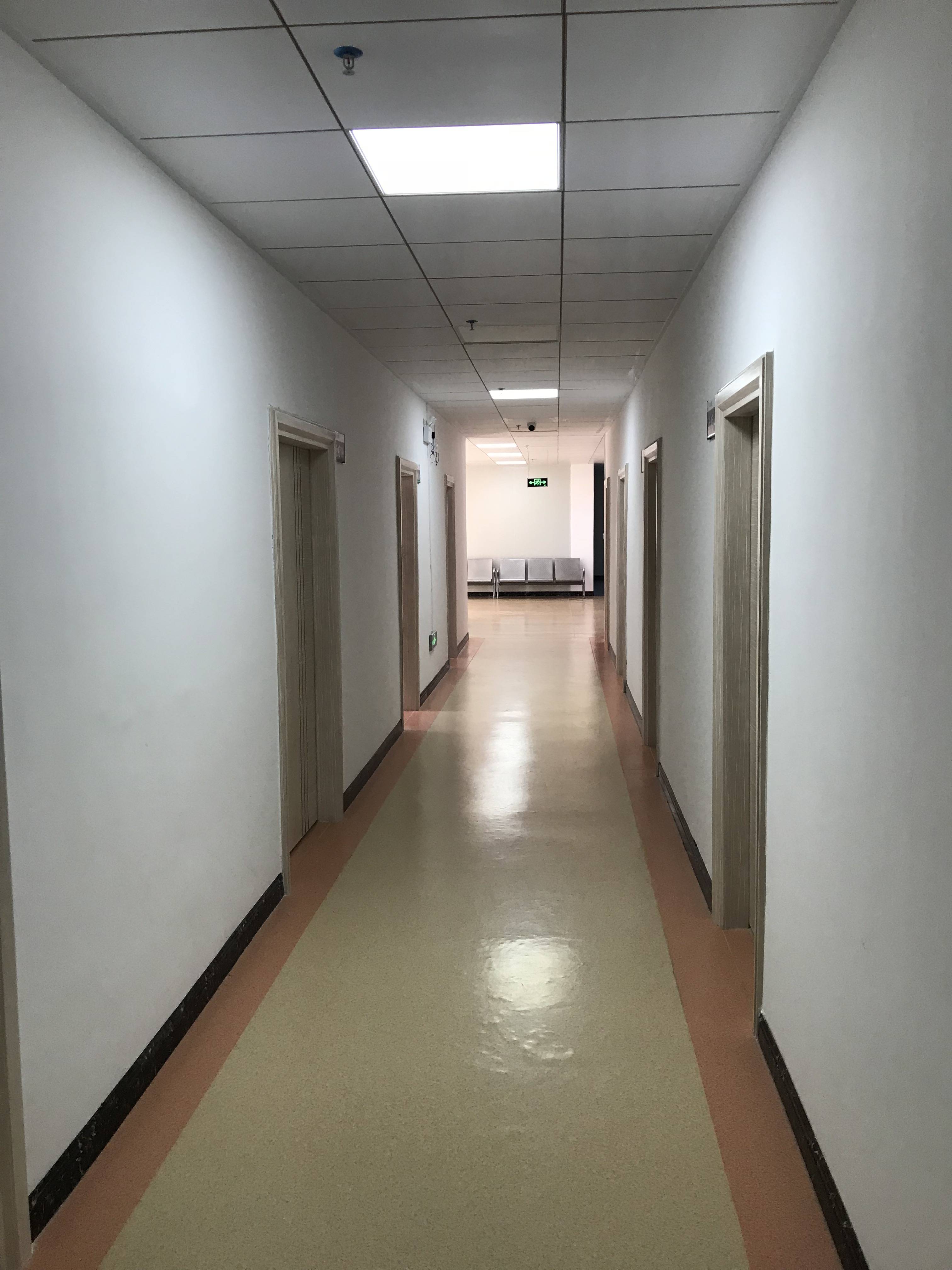 化州哪里有看男科的医院茂名东江医院评价怎么样?树白衣天使形象