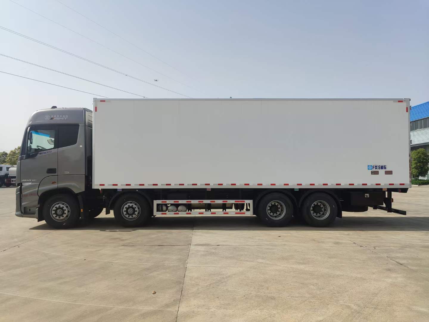 欧曼银河前四后八580马力自动挡冷藏车_搜狐汽车_搜狐网