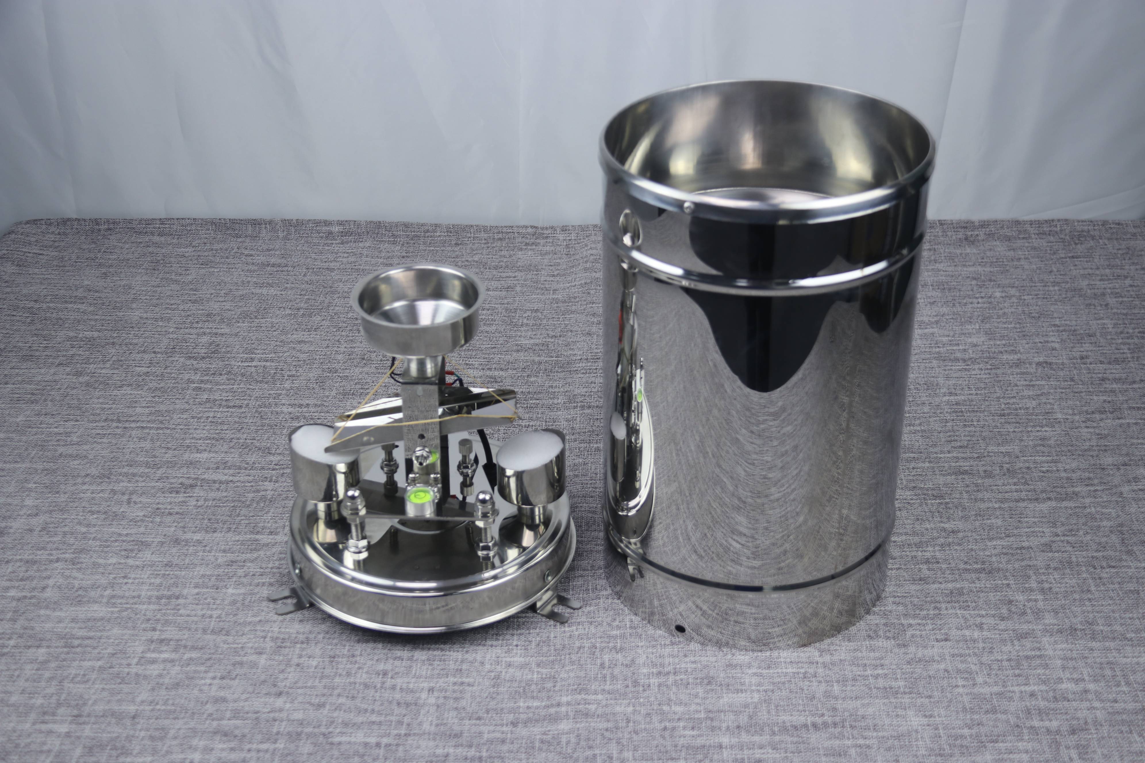 翻斗式雨量计在气象监测中发挥的作用_承雨口_工作_降水