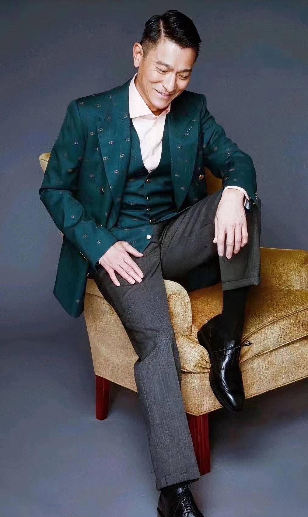 使用明星肖像权代言多少钱_灯箱_提袋_上海