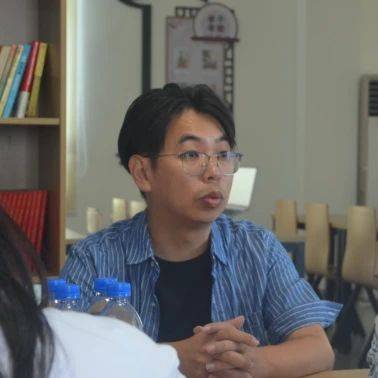 东尾村驻村党员兼第一书记——黄加伦发展契机在实践调研之前,我们