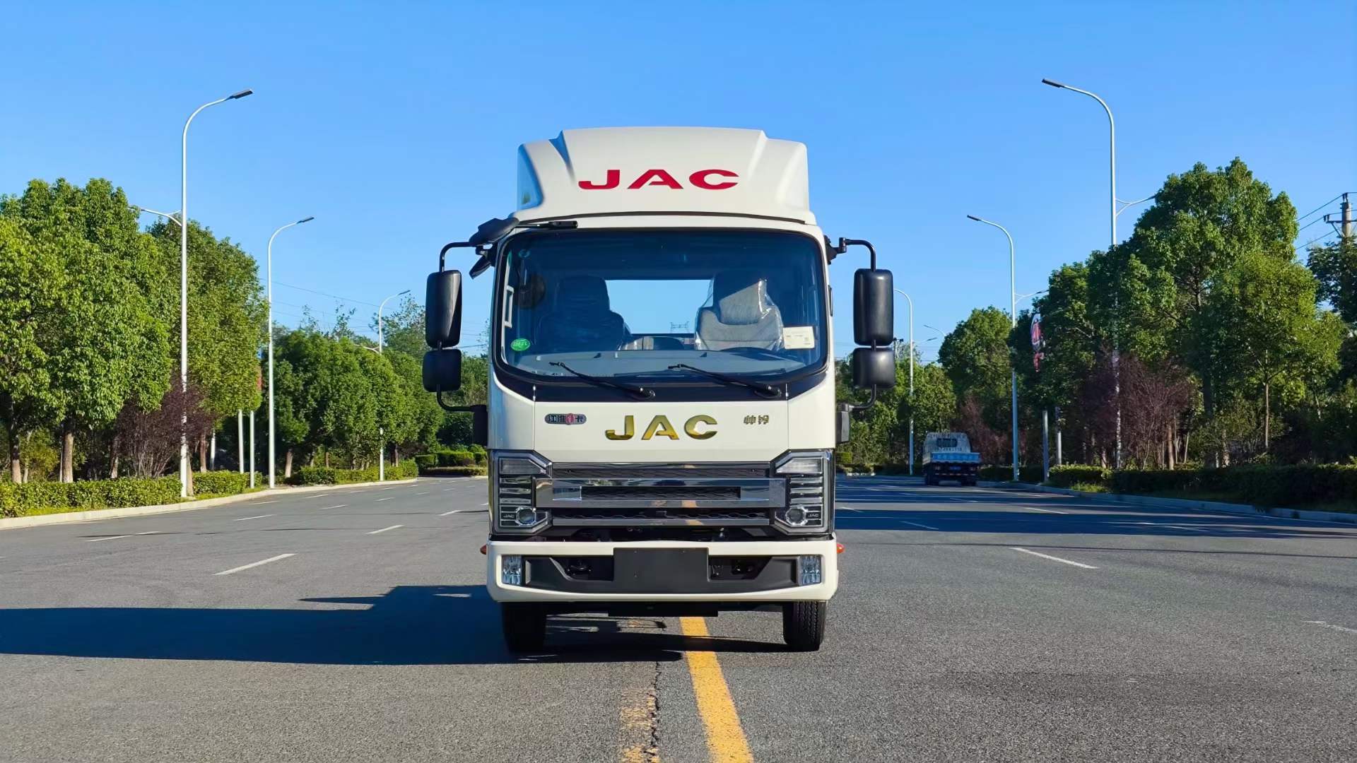 江淮帅铃jac帅铃双排冷藏车,气刹双排座冷藏车由q3驾驶室升级s3驾驶室