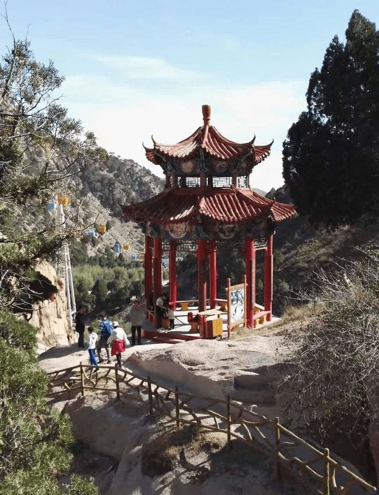 阴山一脉梅力更_瀑布_登山_包头