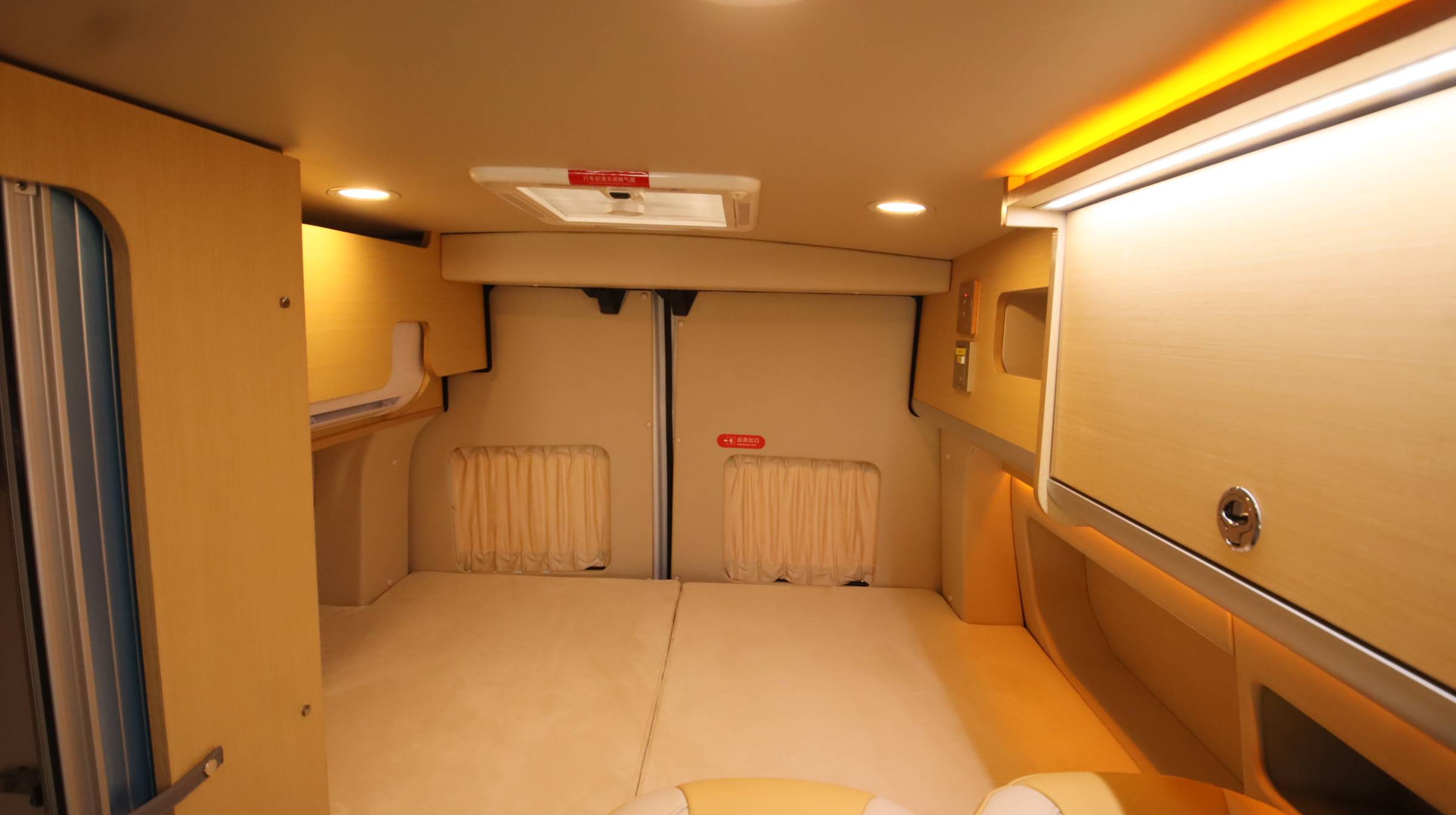 2023款福特小房车,6座2床夫妻情侣都市通勤旅居最佳选择趣蜂b610_搜狐