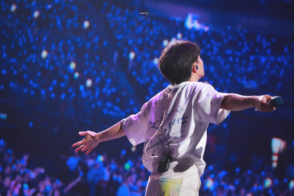 周深北京演唱会歌单揭秘,原唱翻唱单曲ost,哪个才是你的菜?