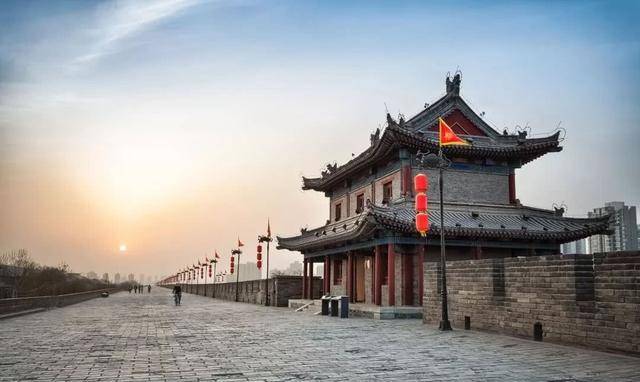 朱元璋为什么放弃迁都西安?因为西安有一大劣势_国都_北平_南京