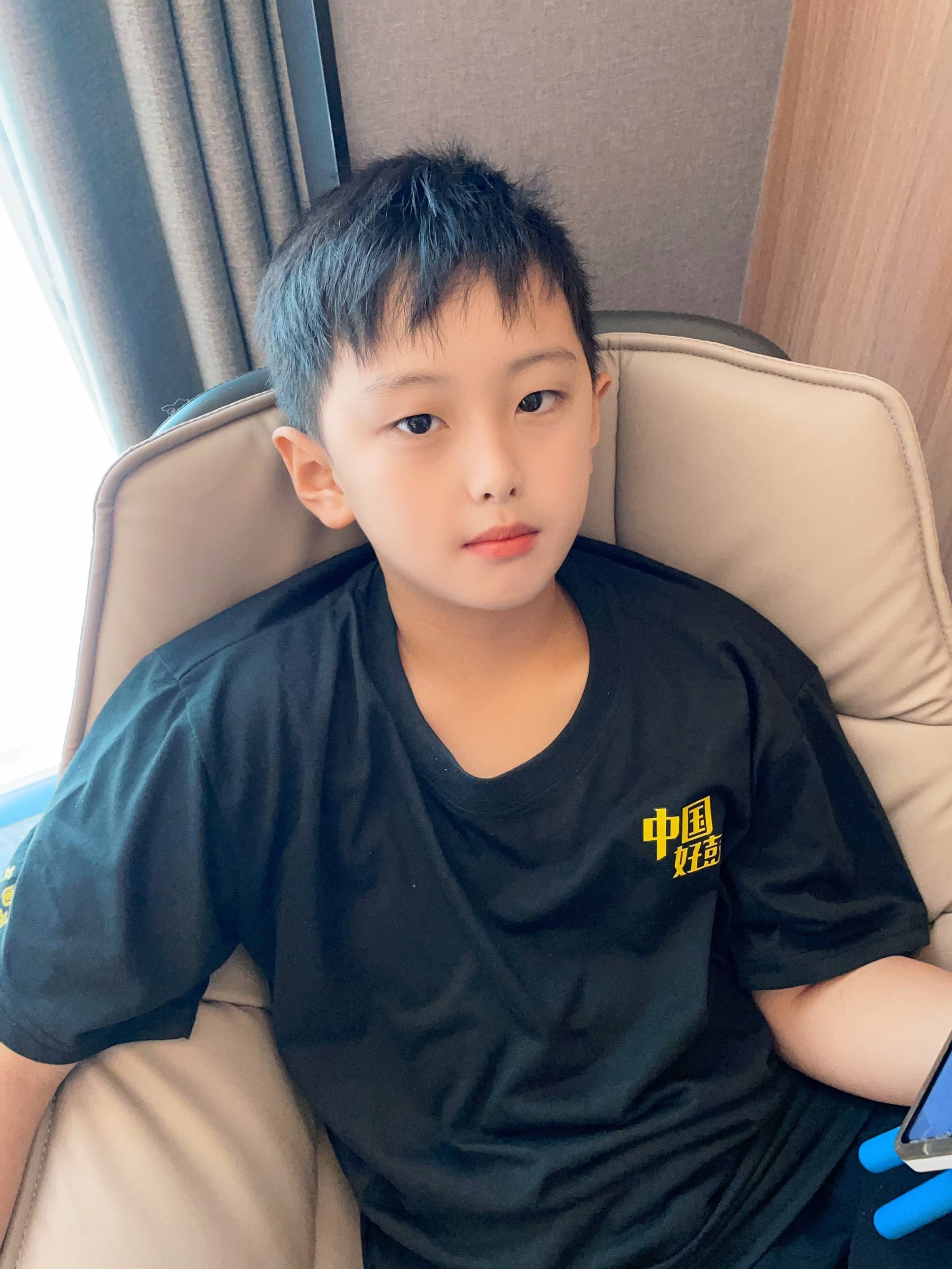 年级:四年级地区:湖南湘西年龄:9岁姓名:孟鑫个人简介