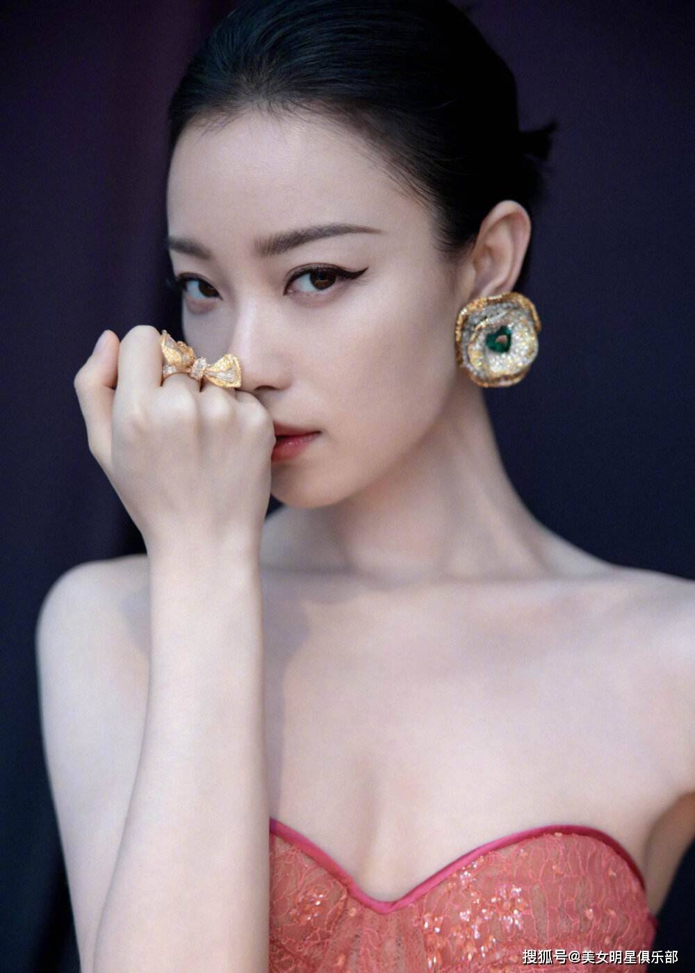 37岁倪妮,甜美饱满有料太让人心动了!_演技_观众_才华