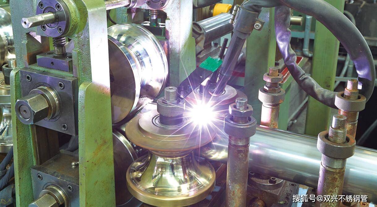 双面焊接要求满足焊缝5d的要求,而单面焊接要求满足焊缝10d的要求