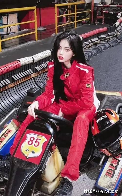 "第一眼就想娶回家 第二眼养不起" 人间尤物系列⑩何丹彤_郑燕姿_视频