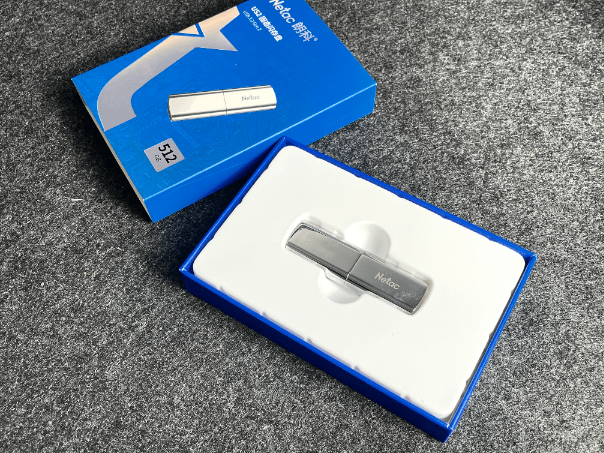 让人惊掉下巴的高速固态U盘,朗科US2满足你的全部要求