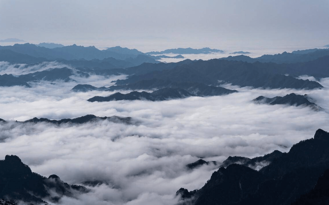 俯瞰秦岭主峰太白山也许能找到答案