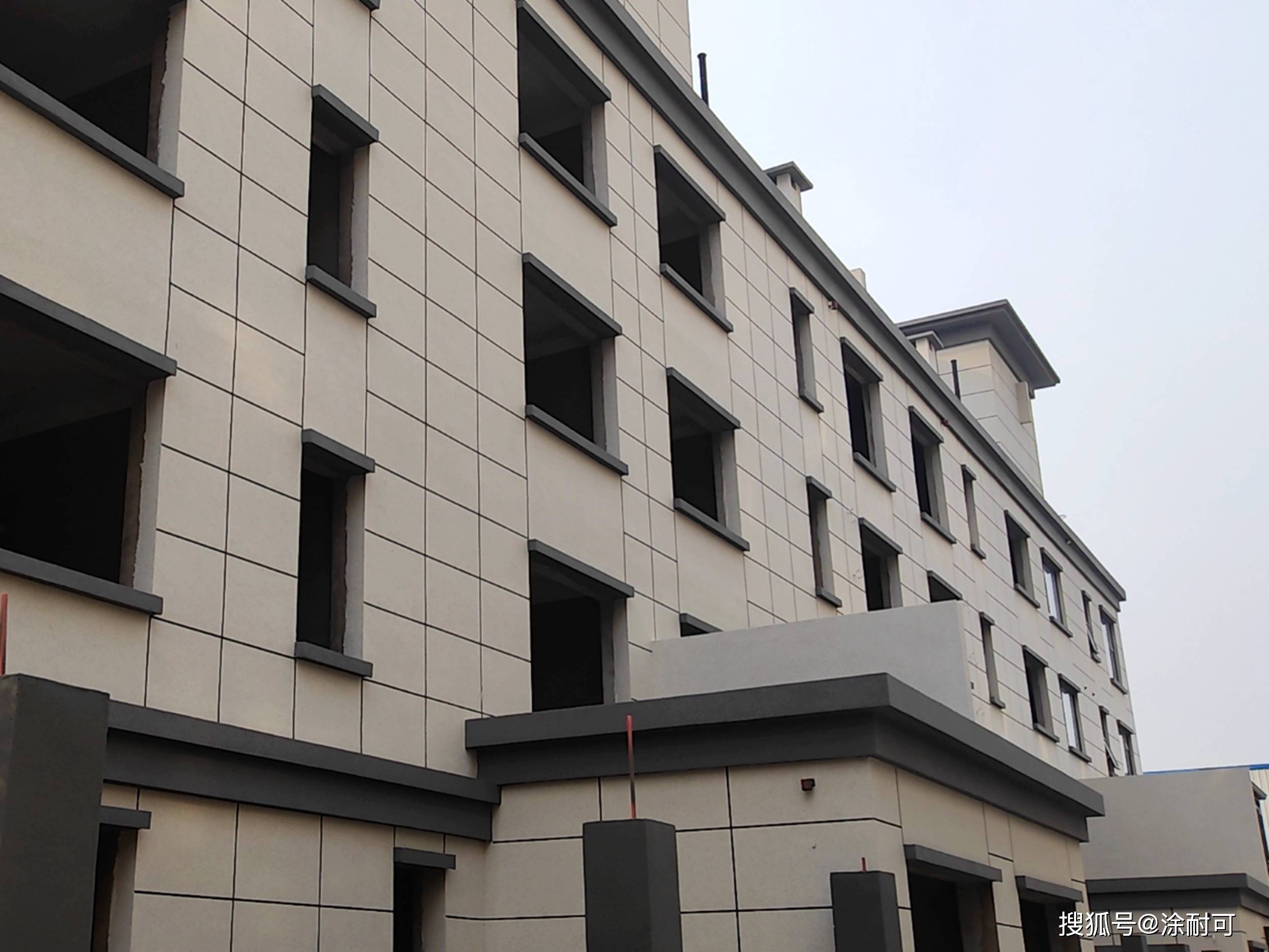 山东临沂住宅小区独栋别墅,涂耐可坎特拉晶彩石外立面.