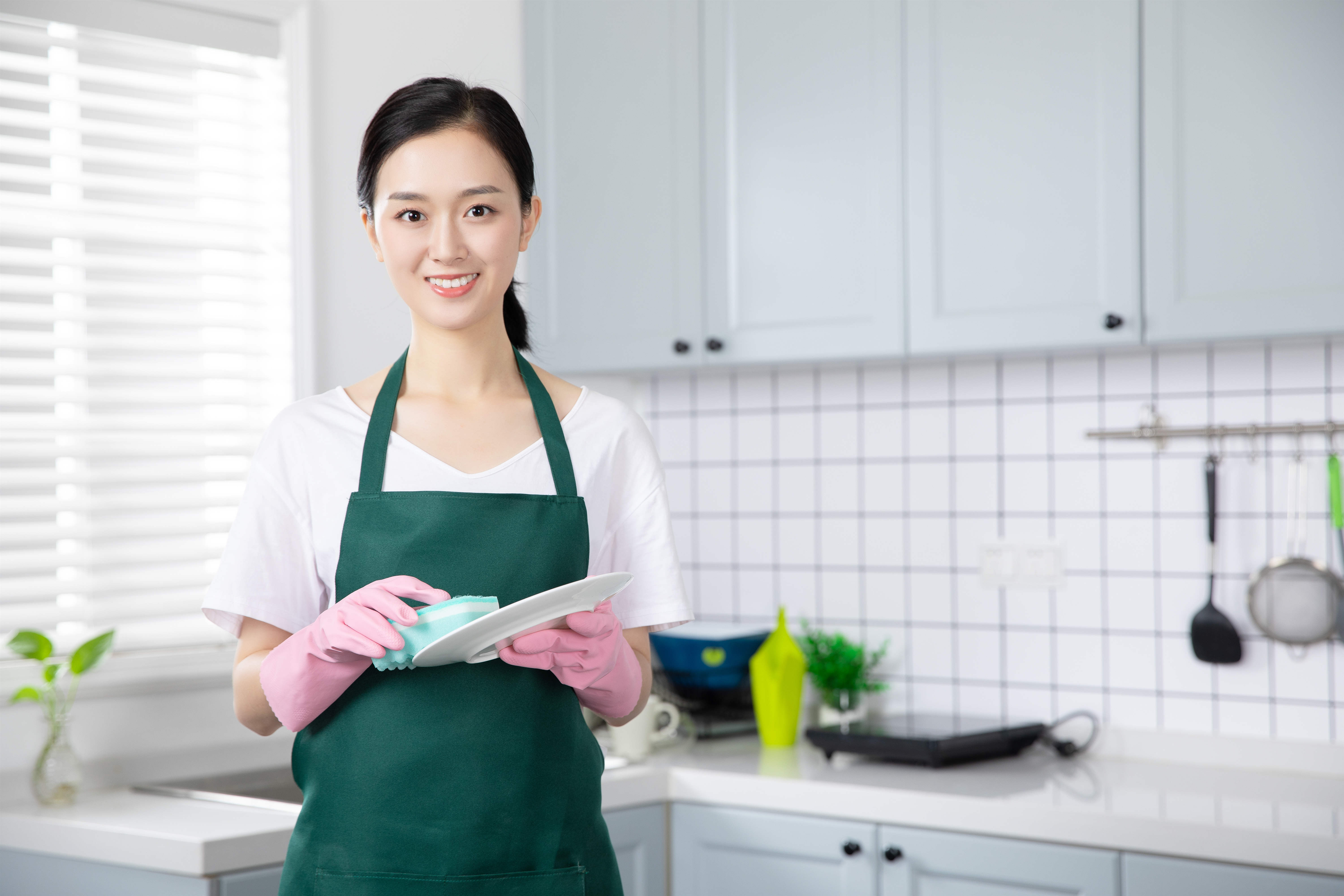 1,为培训课程进行调整,指定培训的流程2,开展课程,教家政人员怎么操作