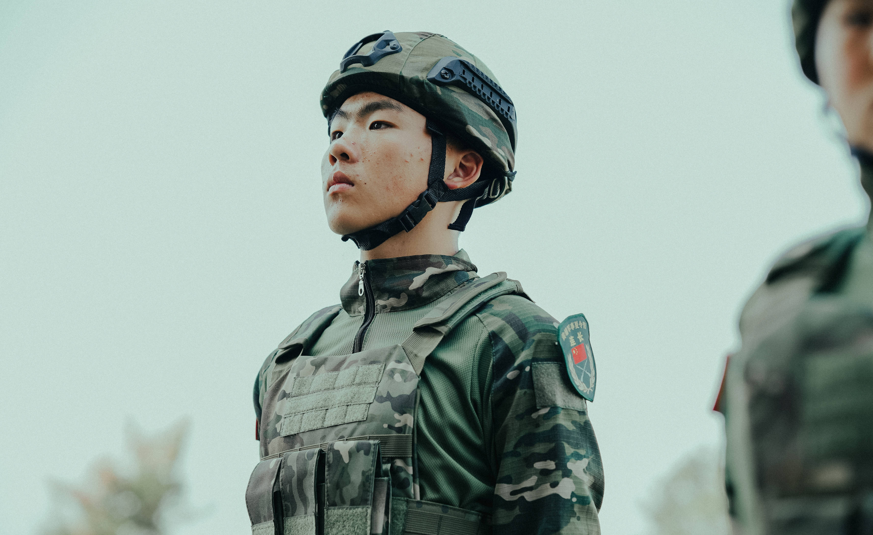 战斗中锻炼意志,荣耀特训夏令营打造你的铁血英雄之旅!