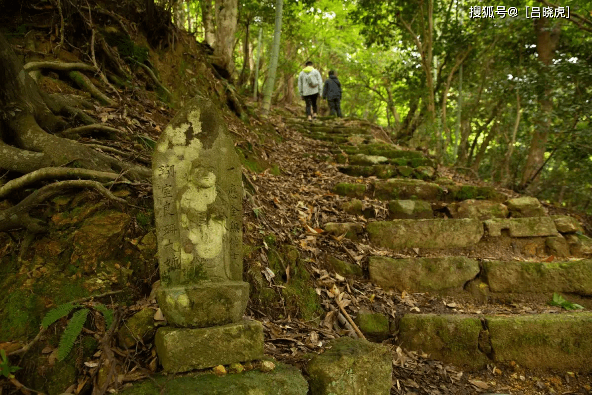 通往大師山徒步路線的入口是