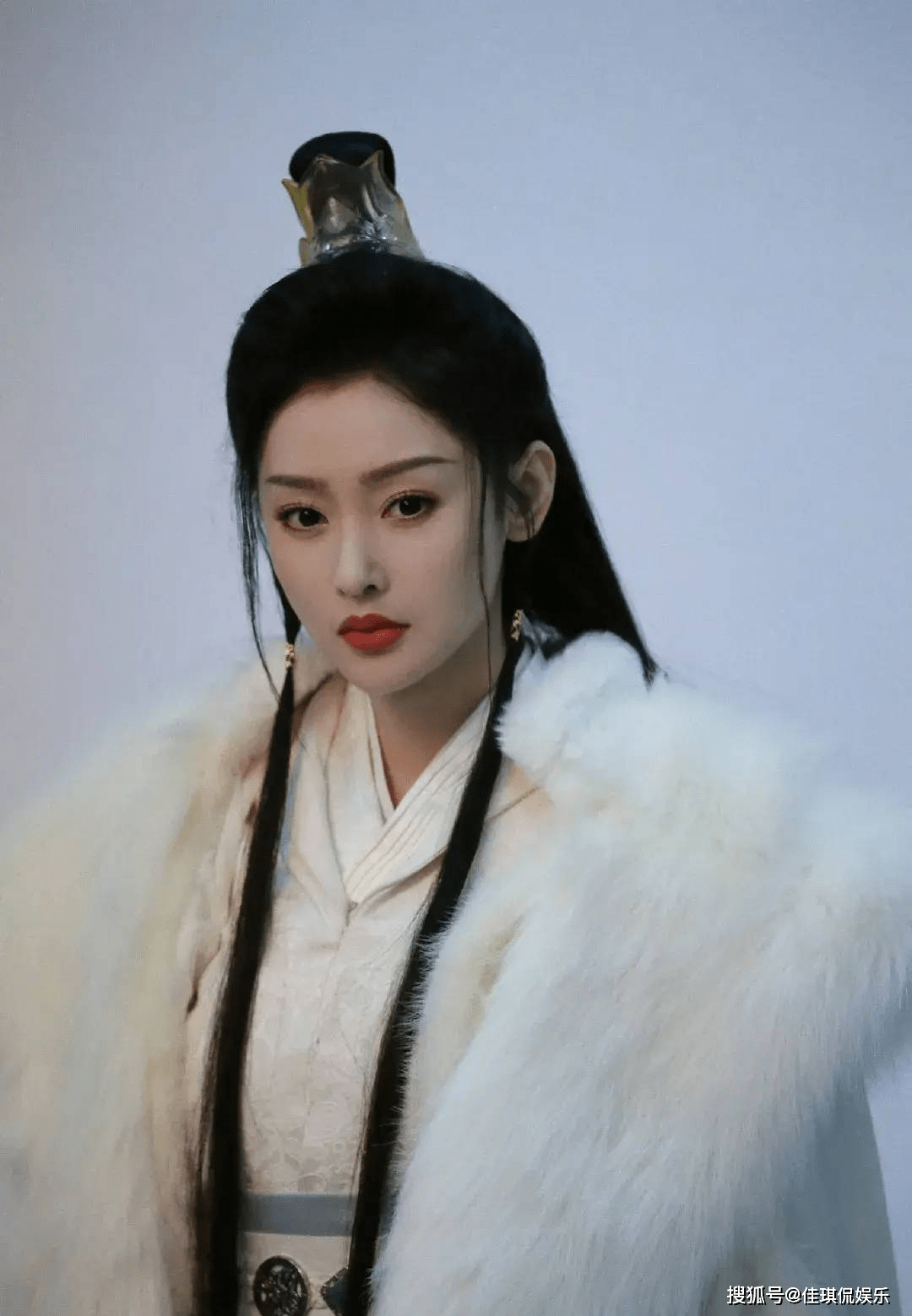 张天爱cos赵敏太飒了,女生帅起来就没有男生什么事了,已被迷倒_英气