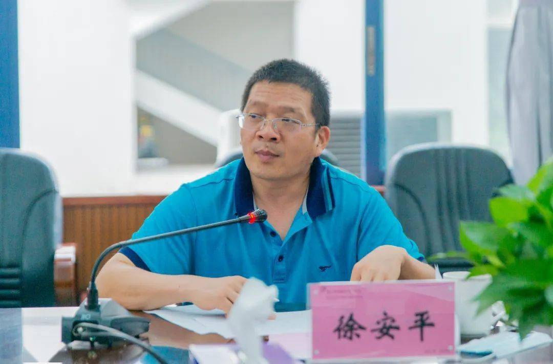 区教育发展中心质量监测室徐安平主任带来了专业的,详实的数据分析,对