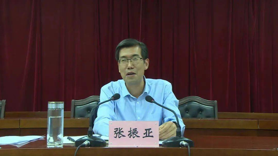 县委副书记张振亚出席会议并讲话,县委常委,县政府常务副县长杨永吉