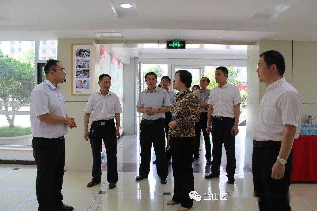 新时代文明实践省团校党委委员副校长裴娜一行到金雀山街道东北园社区
