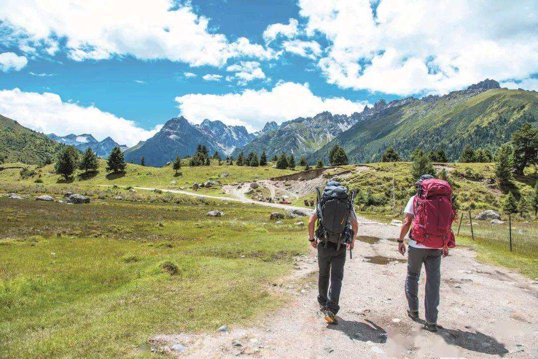 8款高颜值山林徒步"打卡地"_成都