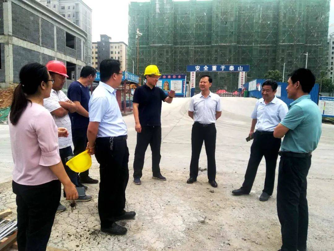 6月5日上午,邹平市民政局党组书记,局长田汝滨,副局长靳伟到青阳镇