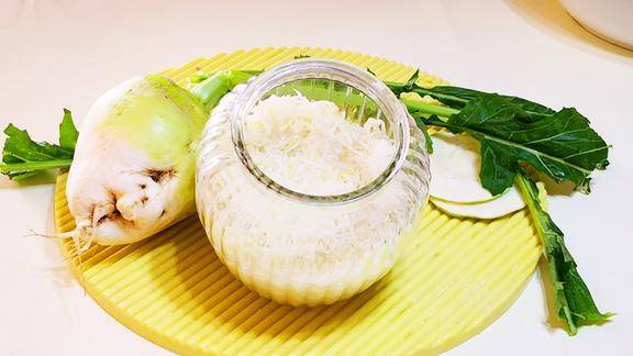 呛鼻子的辣菜做法原来这么简单不用油不用水简单2步就搞定