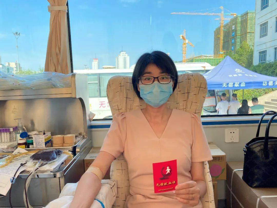 市政府副市长 段晶市政府办公室党组成员 陈吉中市卫健局工会主任