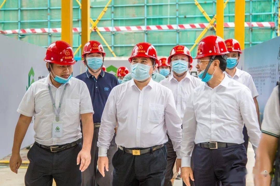 深圳市侨商会名誉会长杨松,副会长杨晓企业广胜达集团-湛江市政府