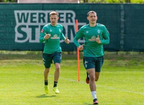 还有希望竞争对手只有两场赢球机会百万富翁队只能再输一场球