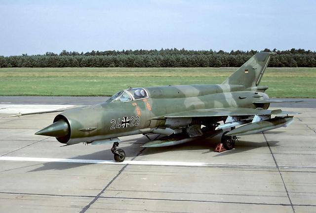 冷战鱼窝小记东德空军的米格21战斗机下