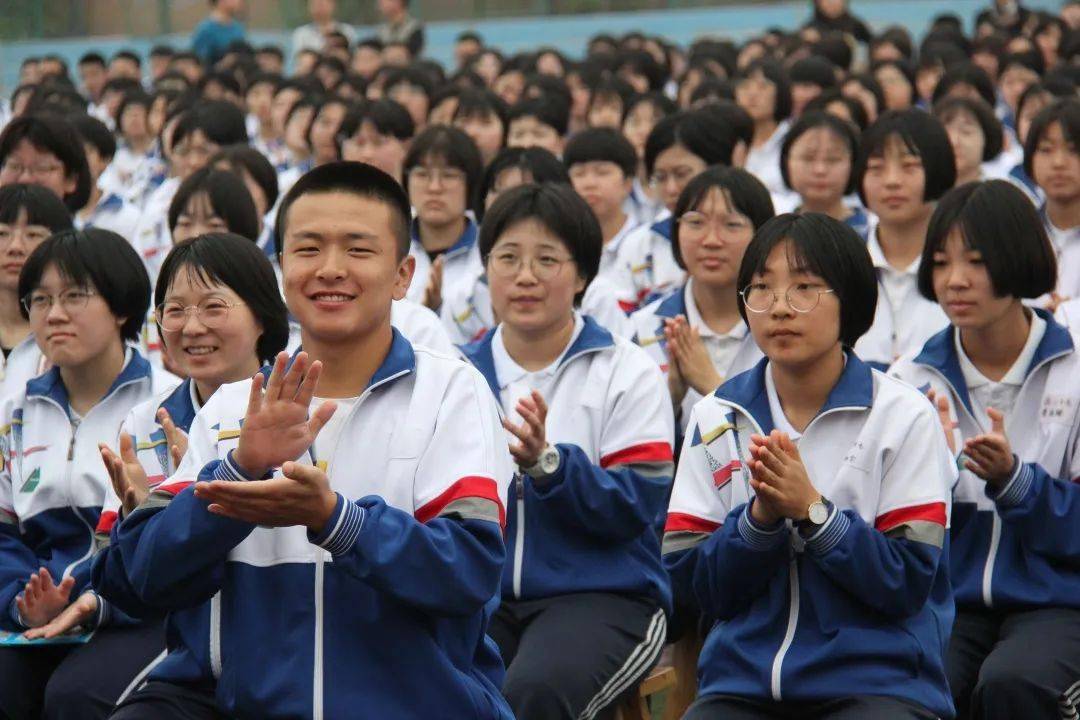 只争朝夕,不负韶华——昌黎一中召开高一高二年级新学期全体师生大会