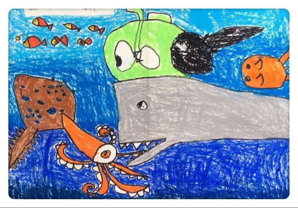 李昕泽抹香鲸头特别大,擅长潜水,喜欢吃乌贼,大王乌贼有两只触手特别