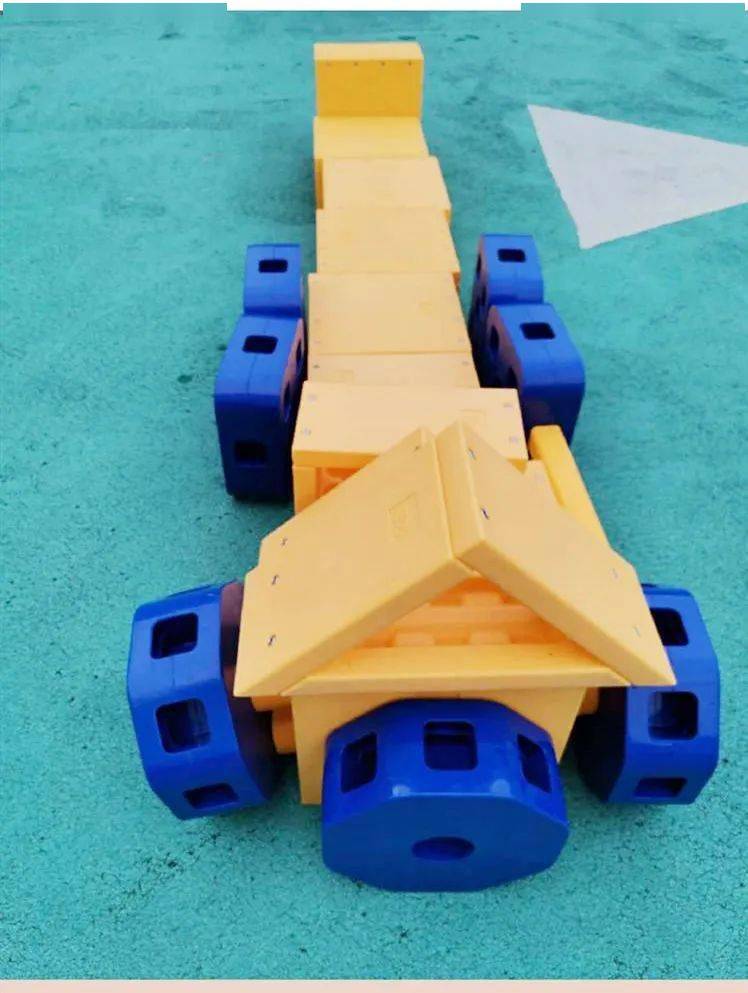 奥利给托马斯小火车开进了幼儿园