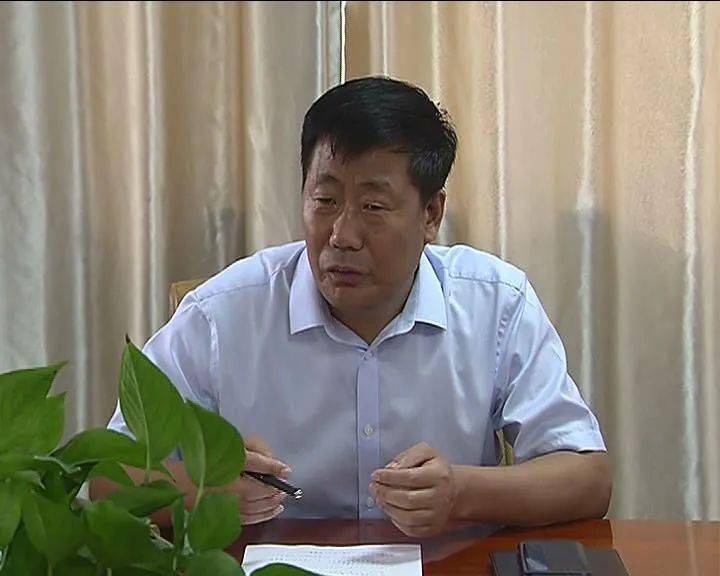 副县长张云峰陪同调研