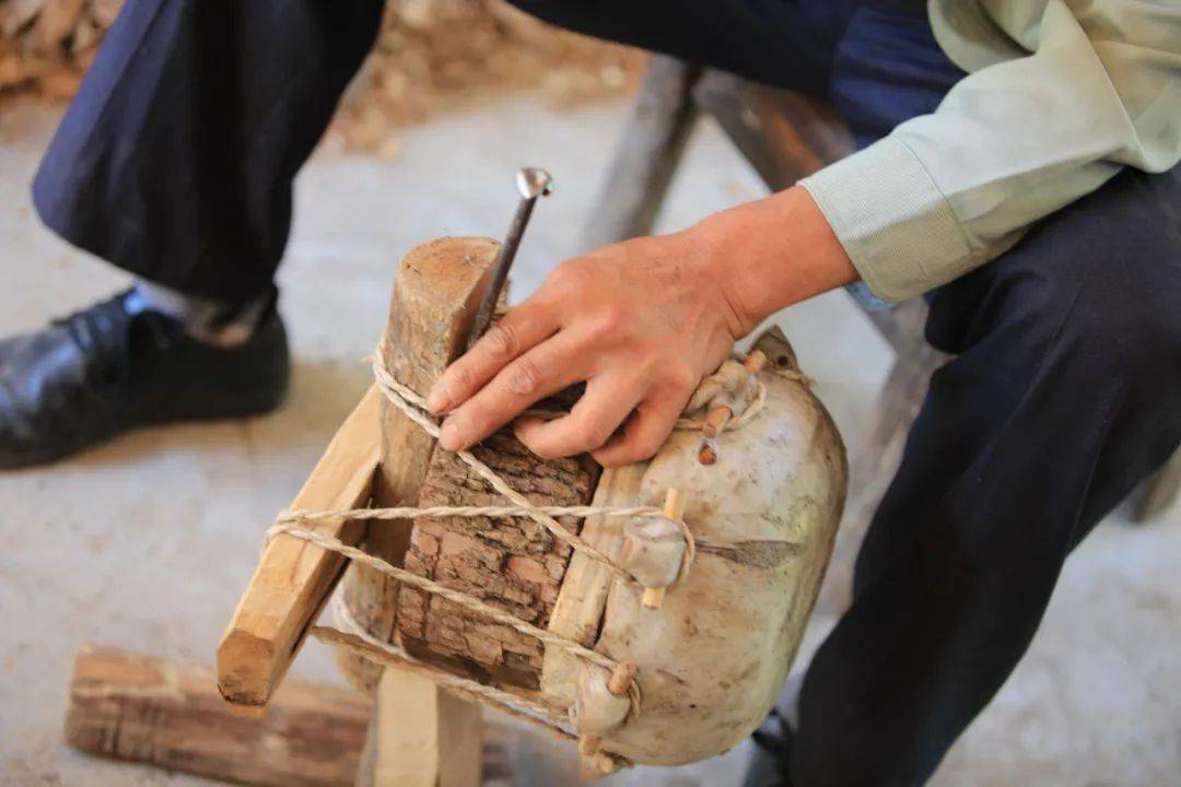 神农架非遗展传统技艺顶塘鼓制作技艺