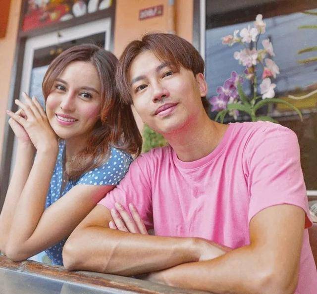 香港男歌手曝在看孕妇指南,不希望太太不穿衣拍大肚照_罗力威