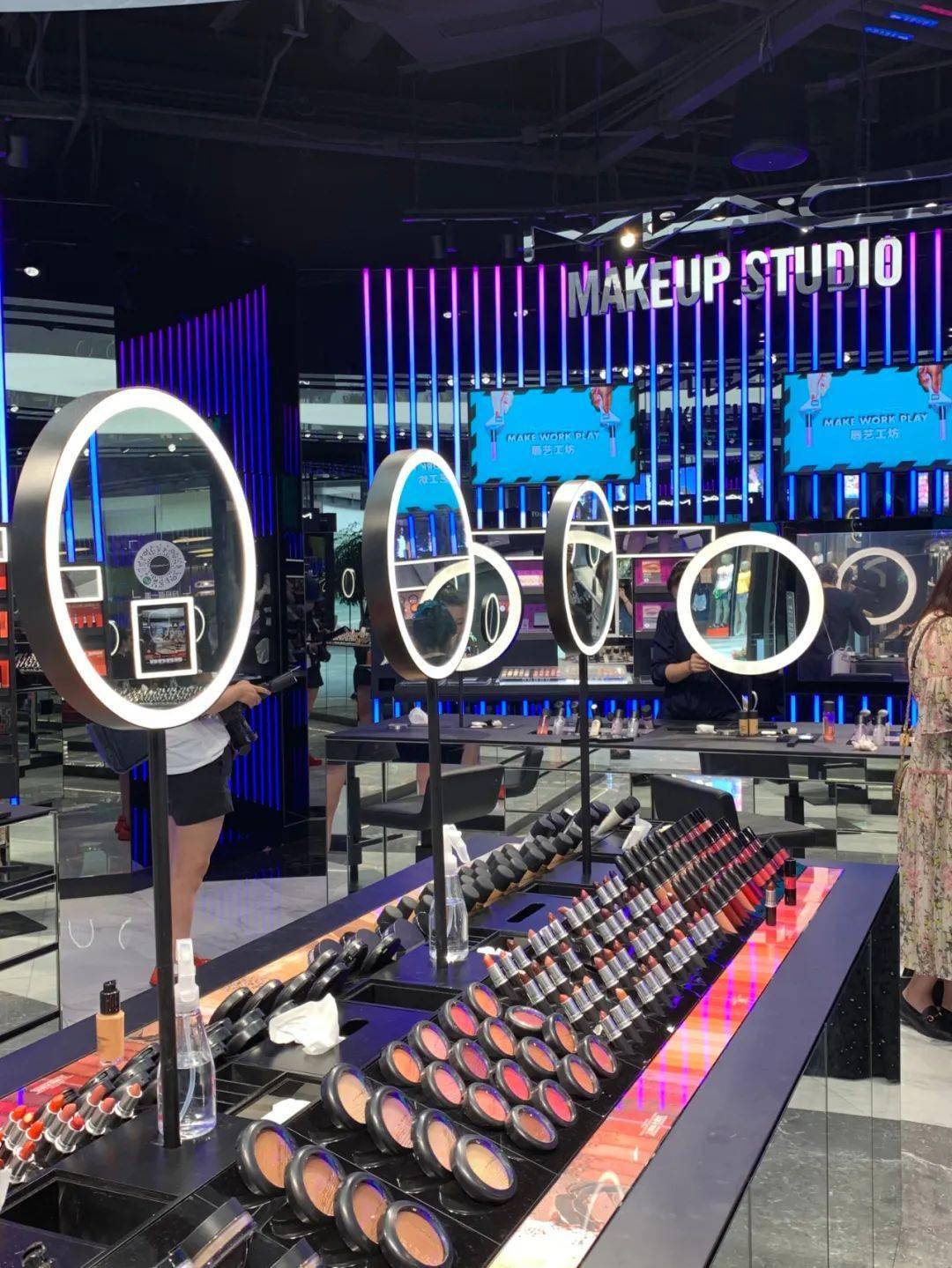 成都新开首店逛起来